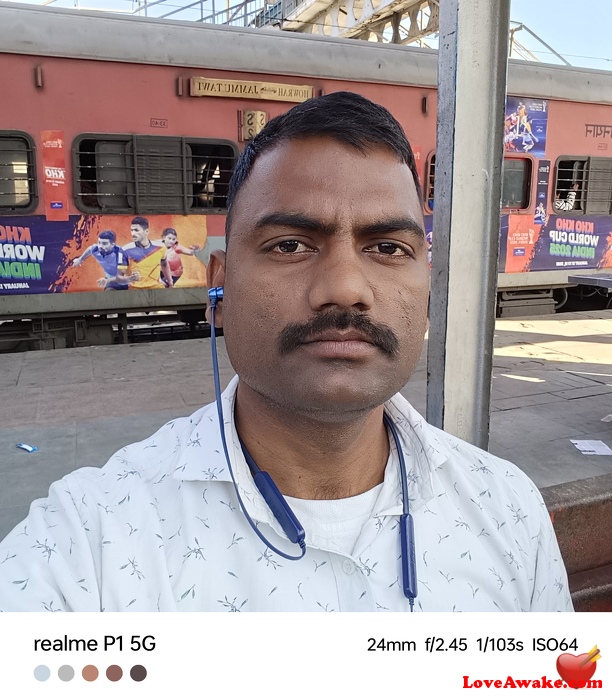 Kklovesong123 Indian Man from New Delhi