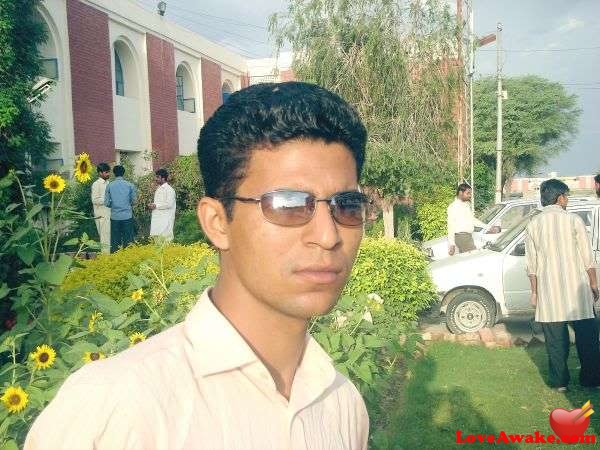 im4you Pakistani Man from Lahore