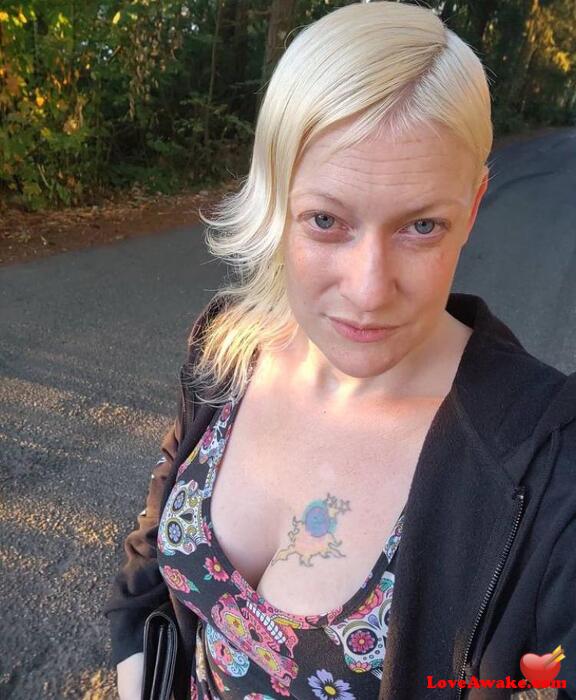 tinakanson38 American Woman from Danville