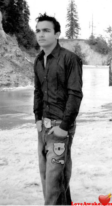 j-khan Pakistani Man from Karachi