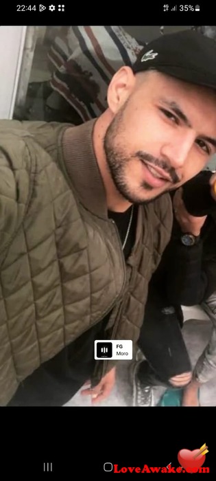 0698142262 Morocco Man from Agadir