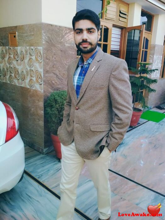 Gwhhejejjdjd Indian Man from Jalandhar