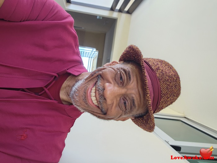 LWiZ57 Panamanian Man from Bella Vista