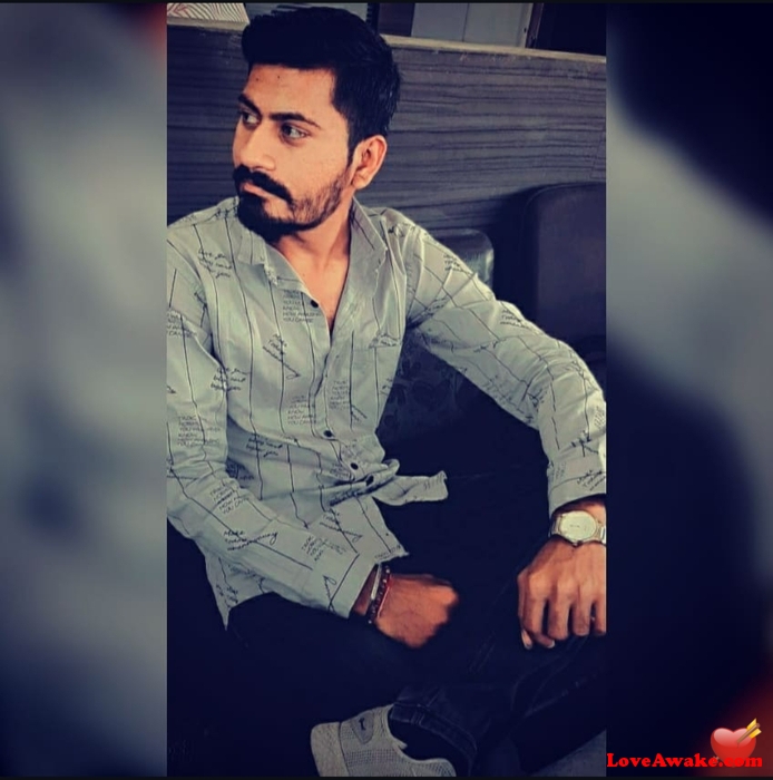 Vinod545 Indian Man from Ahmedabad