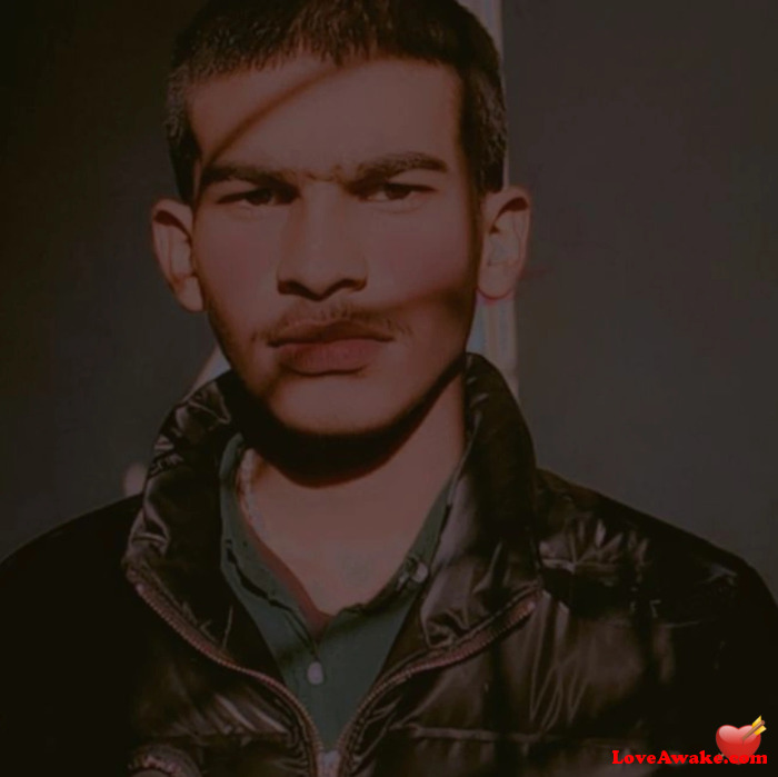 Zainshahkhan Pakistani Man from Lahore