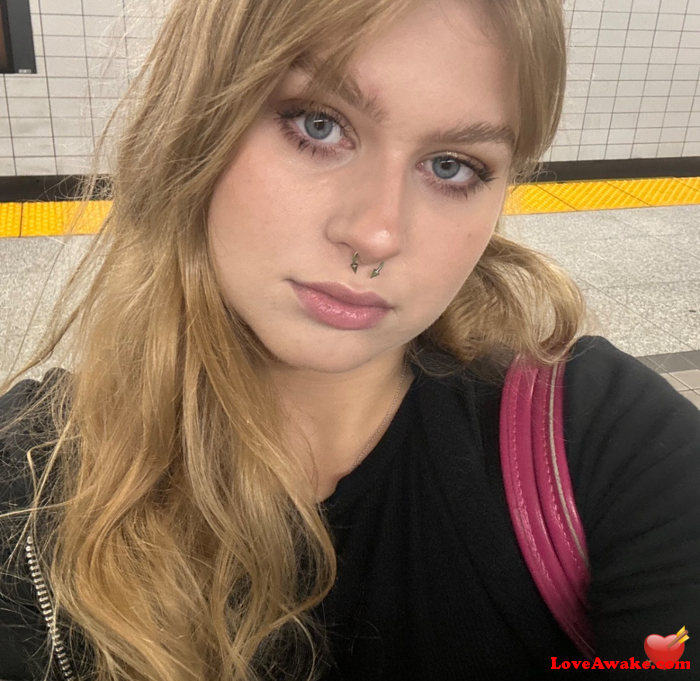 Janet72827 American Woman from Canton