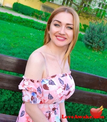 ladyyellow Ukrainian Woman from Chop